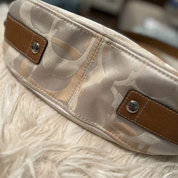 Coach NWOT Vintage Zoe Tan Beige Satin & Leather Shoulder Bag F14711 - Picture 10 of 10